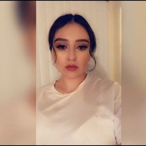 Meet your Posher, Aylin